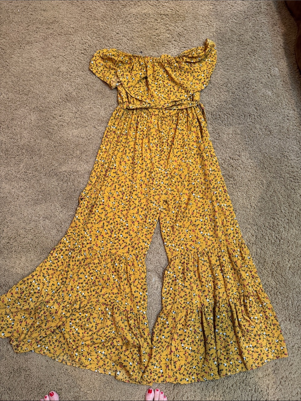 UMGee Yellow Floral Off-Shoulder Wide-Leg Jumpsuit